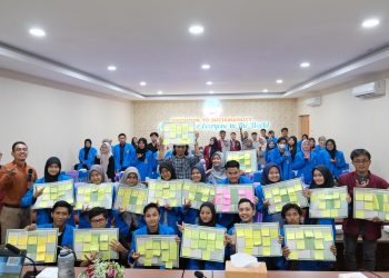 PELATIHAN BUSINESS MODEL CANVAS UNTUK MAHASISWA P2MW 2024